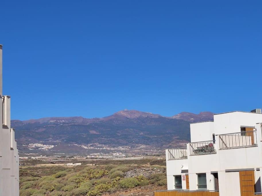 El Medano Beachfront Triplex Penthouse With Pool, Rooftop, Sea View Екстериор снимка
